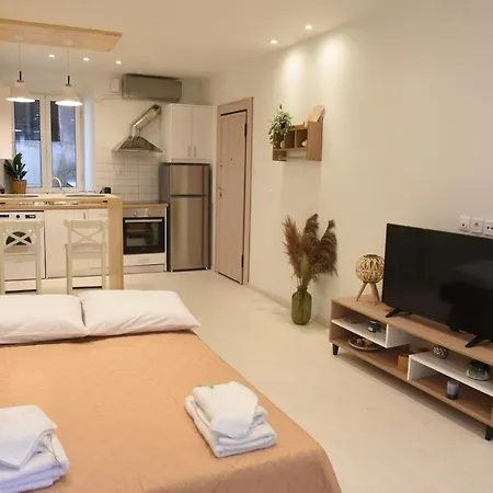 Donatello * Corfu (city)